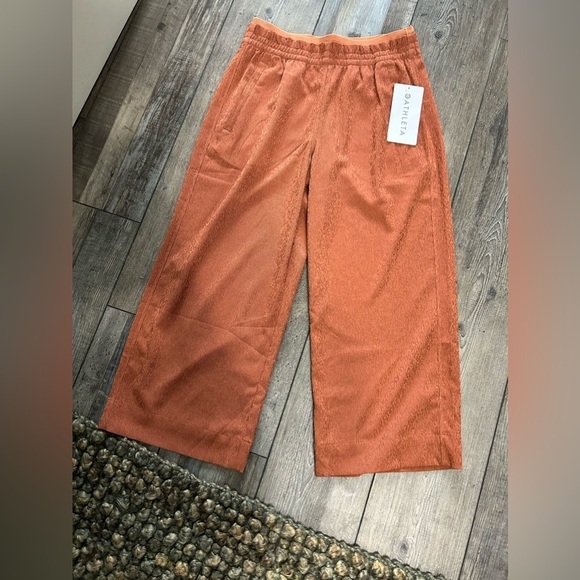 Athleta Pants - NWT Athleta Echo Wide Crop Elastic Waist Pants - burnt Orange texture